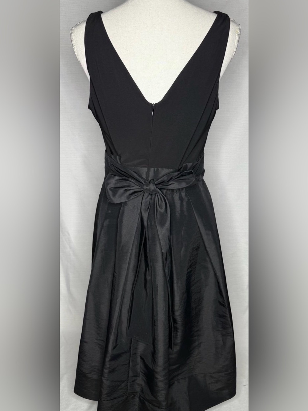 Women’s Black Label by Evan Picone Black Sleeveless Fit & Flare Dress Size 12 - Picture 4 of 9